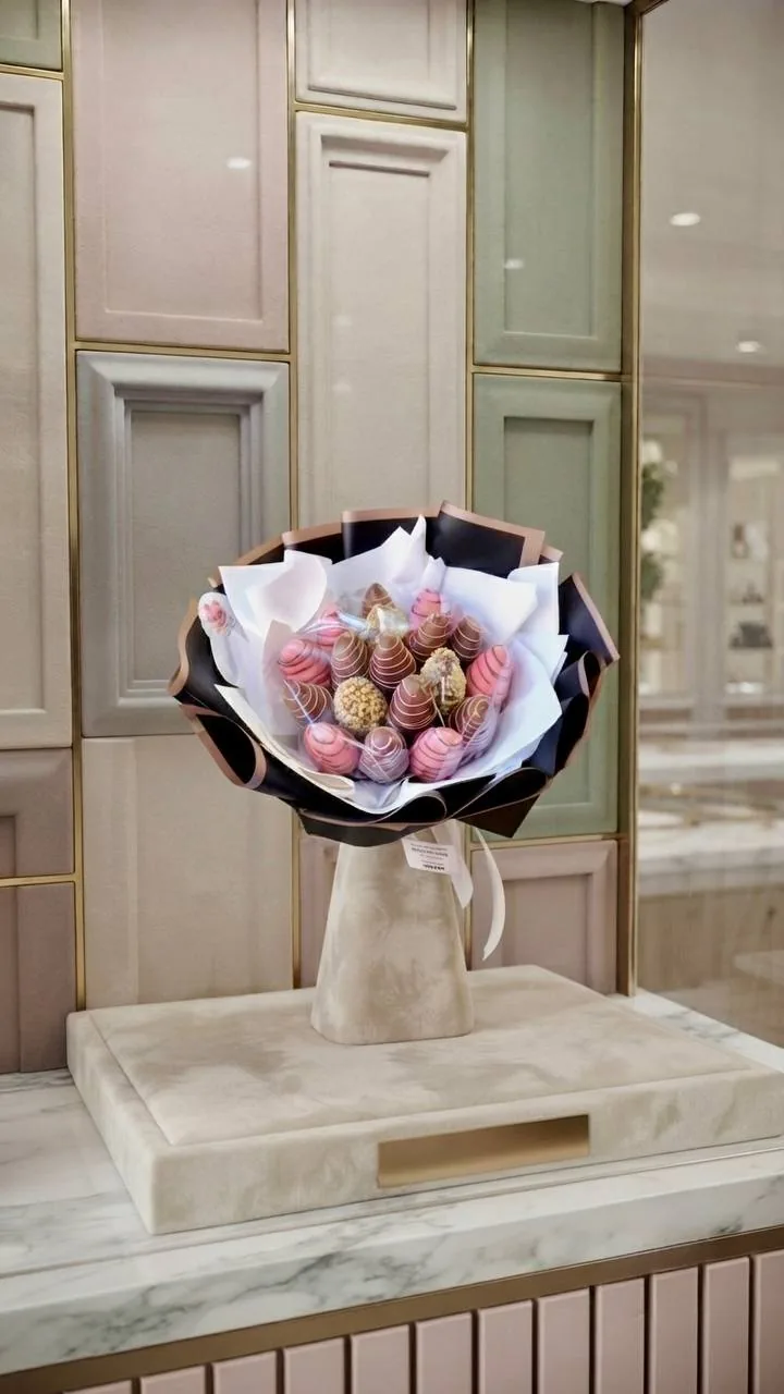 Букет S — клубника в шоколаде, «Вкус Букет»